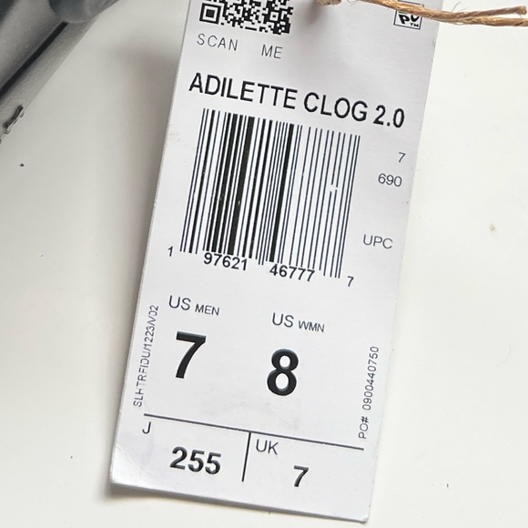 Adidas Adilette 2.0 Black Slip-On Clogs - Picture 6 of 7